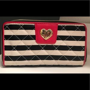 Betsy Johnson wallet (large)